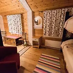 Giellajohka Semesterbostad Kaamanen